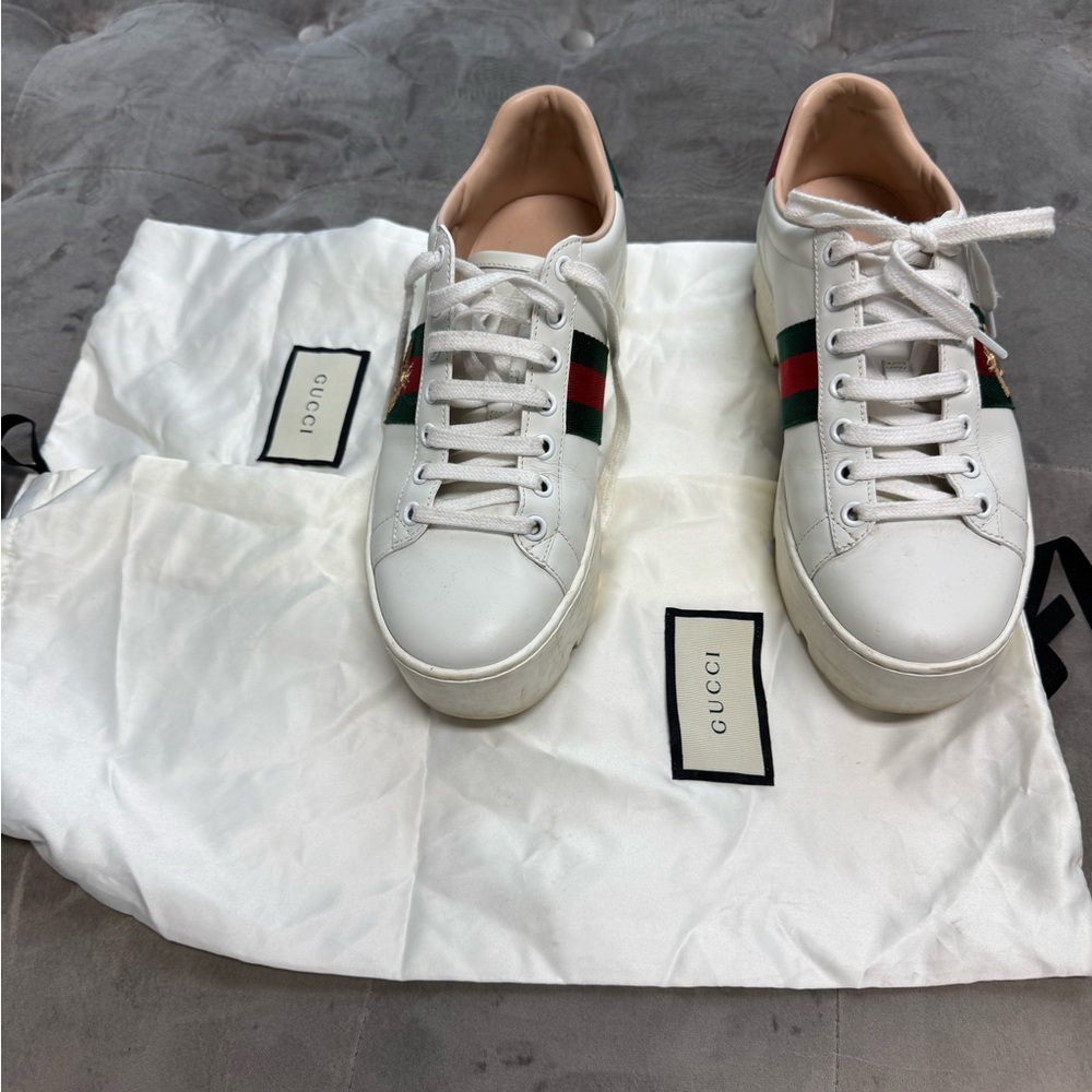 Gucci White and Green Sneakers for Casual Elegance